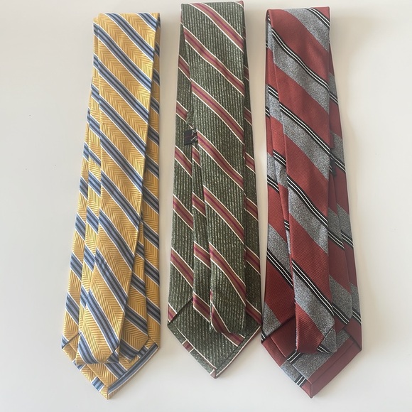 Assorted Striped Silk Ties from Jos A Bank Signature Collection - Picture 3 of 8
